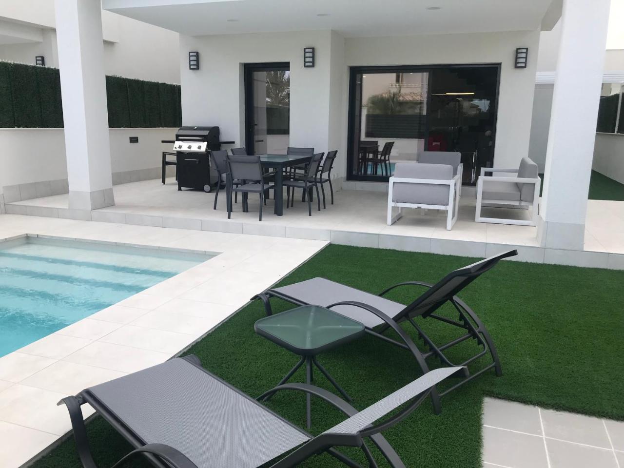Villa Deluxe La Marina Beach Alicante Dış mekan fotoğraf